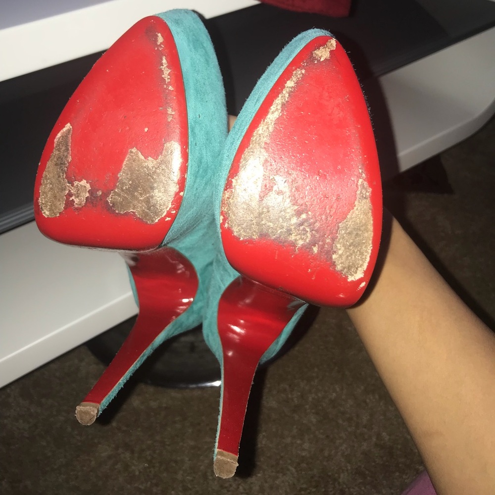 🛑💯% Authentic Louboutin Daffodile Pumps in Suede - Picture 4 of 7